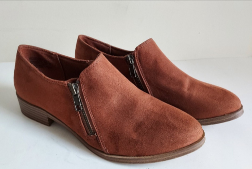 American Eagle Womens Size 9 Brown Low Block Heel Ankle Booties Side Zipper